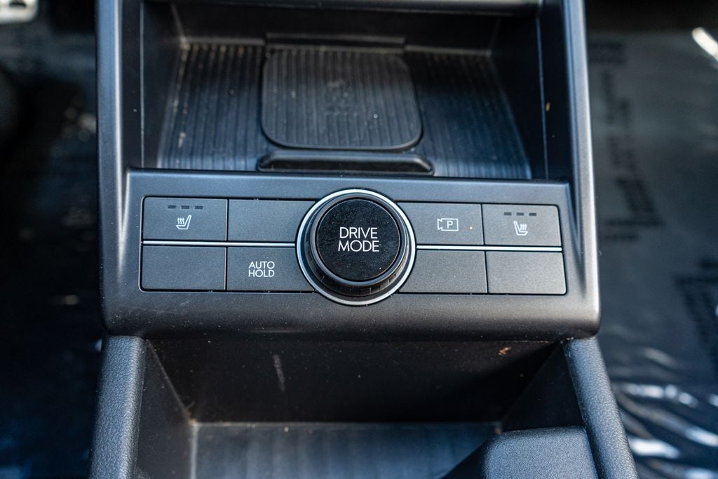 2024 HYUNDAI KONA - Image 32