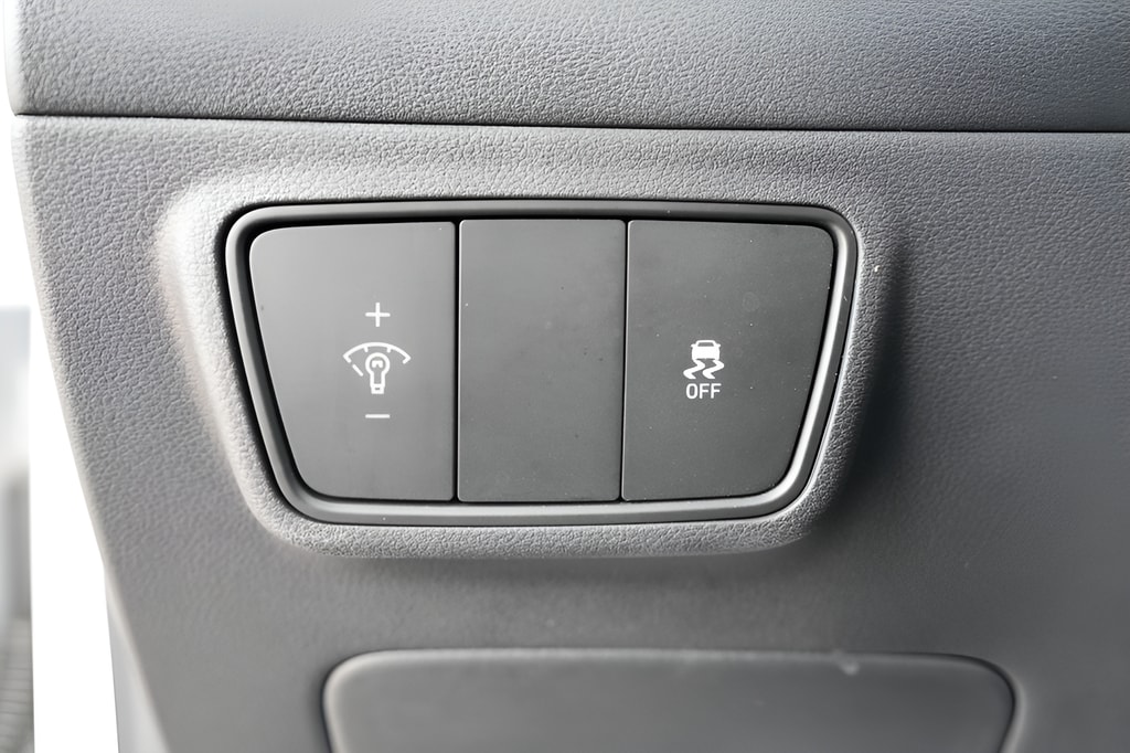 2024 Hyundai Tucson SE - Photo 23