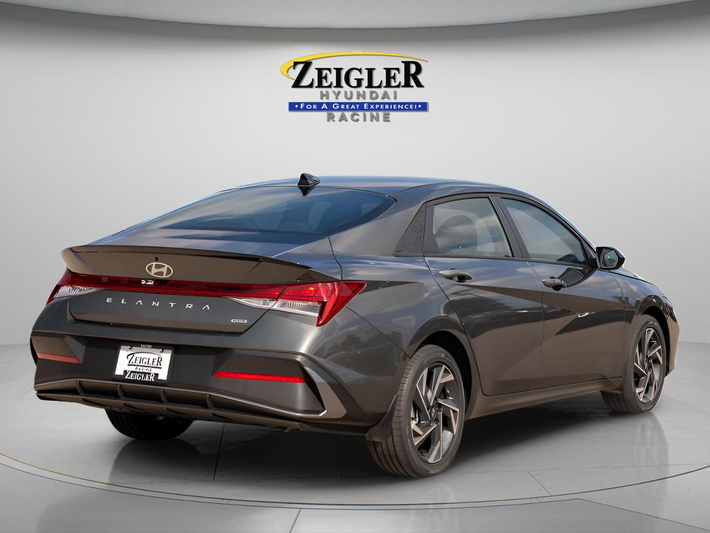 2025 Hyundai Elantra Blue - Photo 9