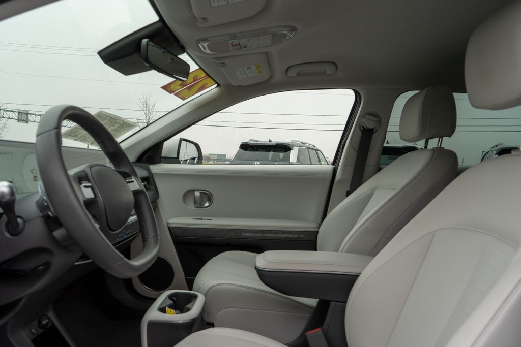 2023 HYUNDAI IONIQ 5 - Image 24