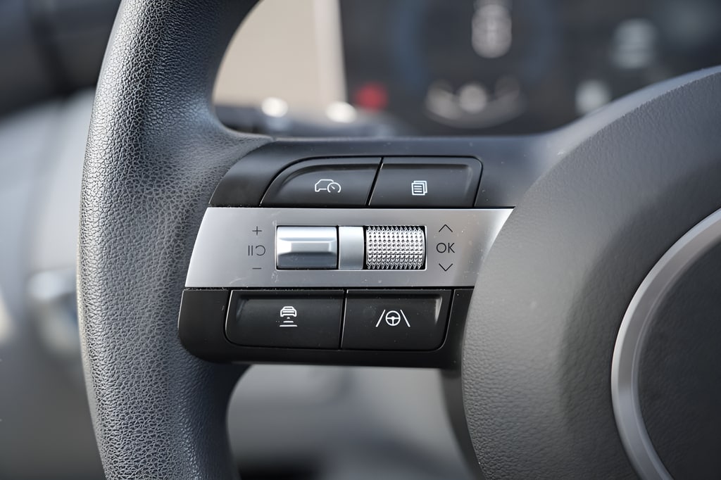 2025 Hyundai Tucson SE - Photo 25