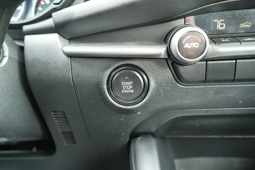 2024 MAZDA MAZDA3 - Image 29