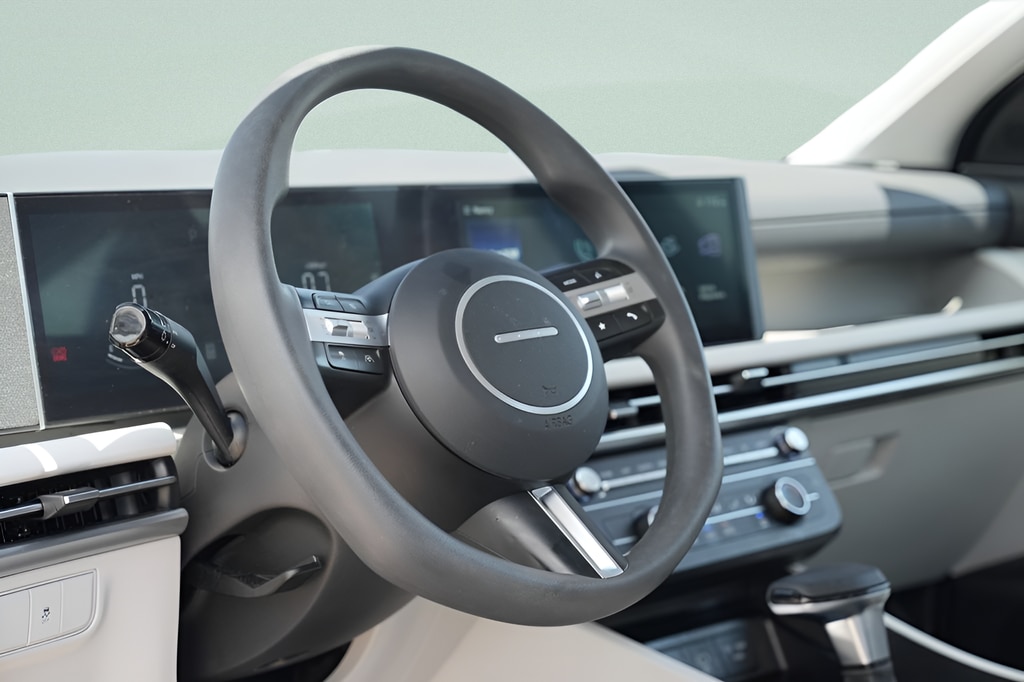 2025 Hyundai Tucson SE - Photo 22