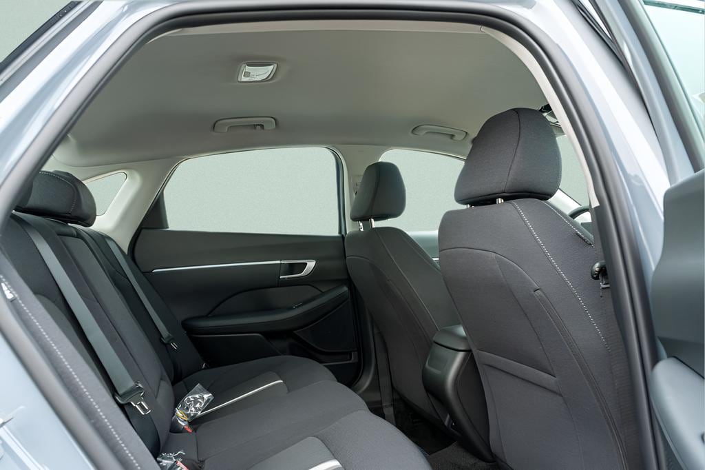 2026 Hyundai Sonata SEL - Photo 12