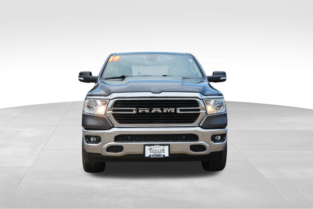 2019 RAM 1500 - Image 2