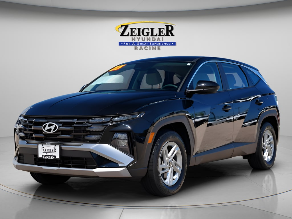 2025 Hyundai Tucson SE - Photo 3