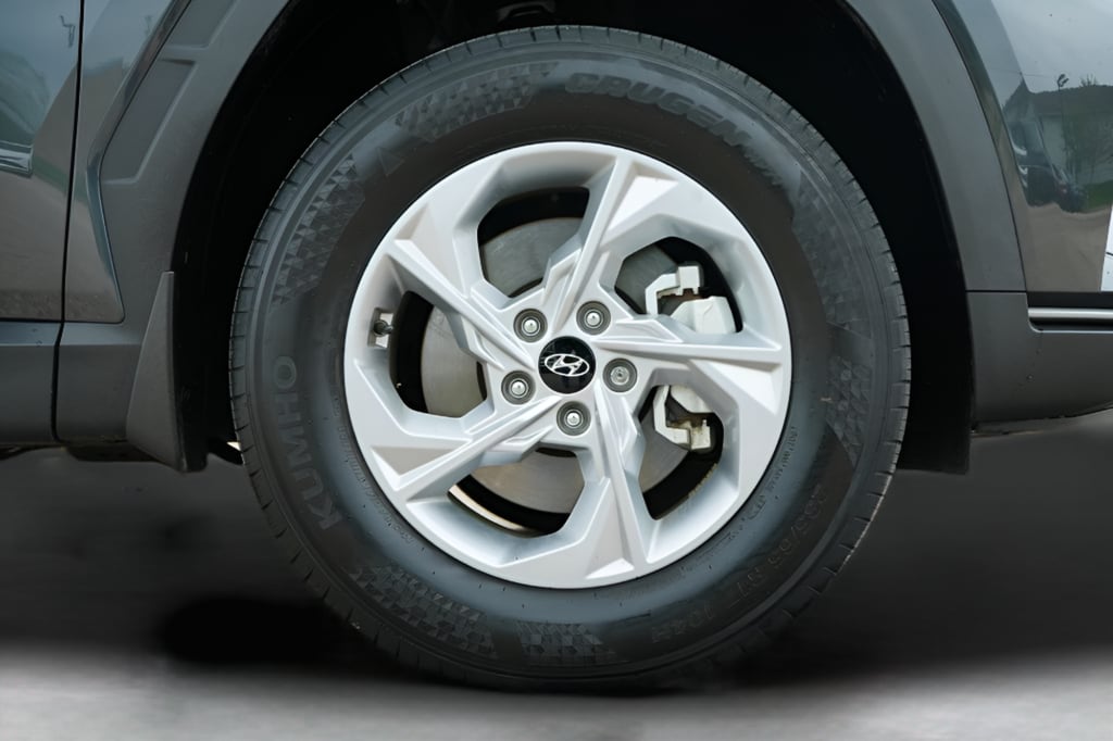 2024 Hyundai Tucson SE - Photo 9