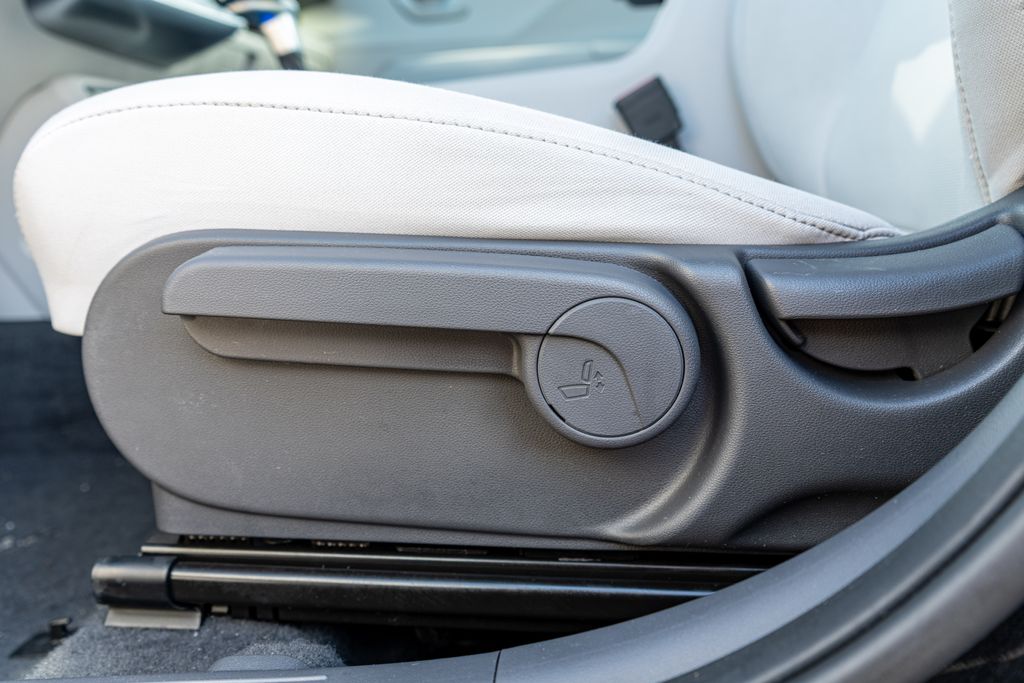 2025 HYUNDAI KONA - Image 20