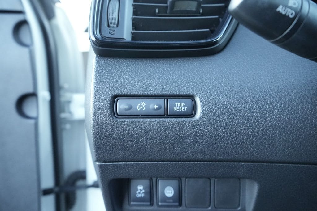 2020 NISSAN ROGUE SPORT - Image 24