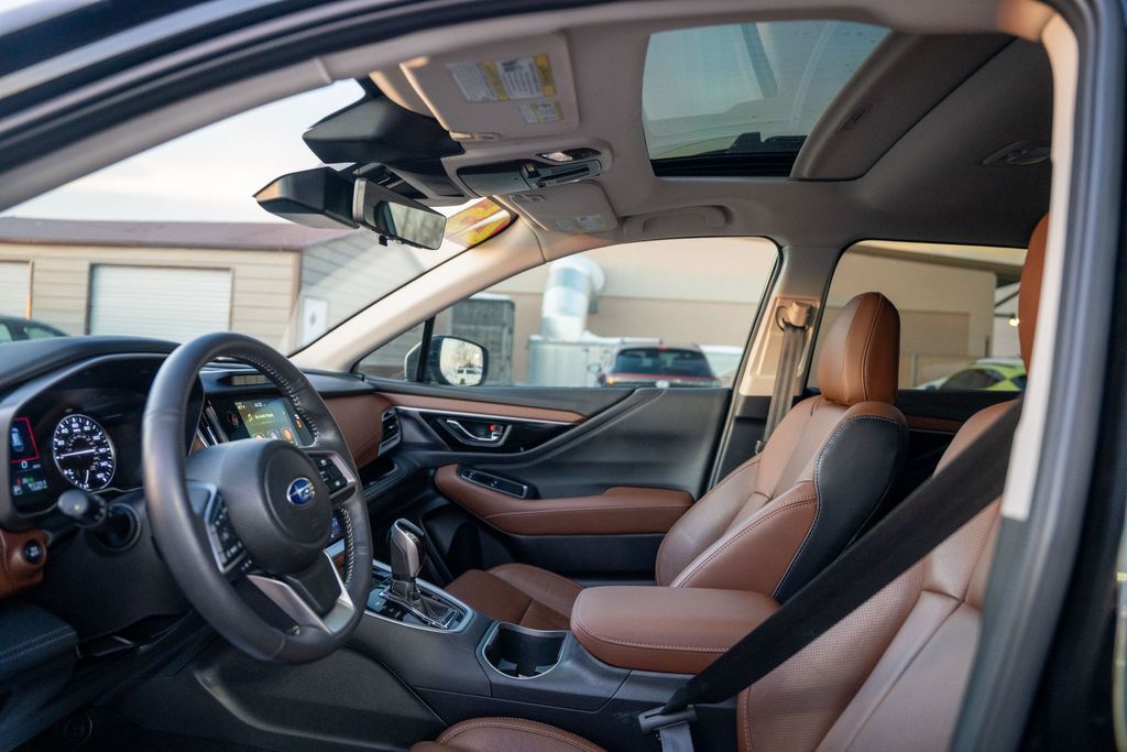 2025 SUBARU OUTBACK - Image 21