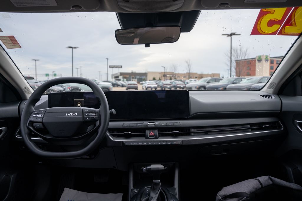 2025 KIA K4 - Image 15