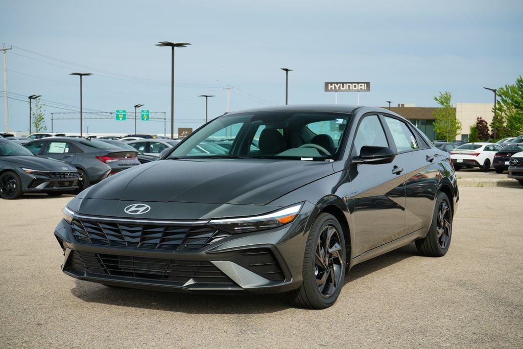 New 2026 Hyundai Elantra SEL Sport Sedan