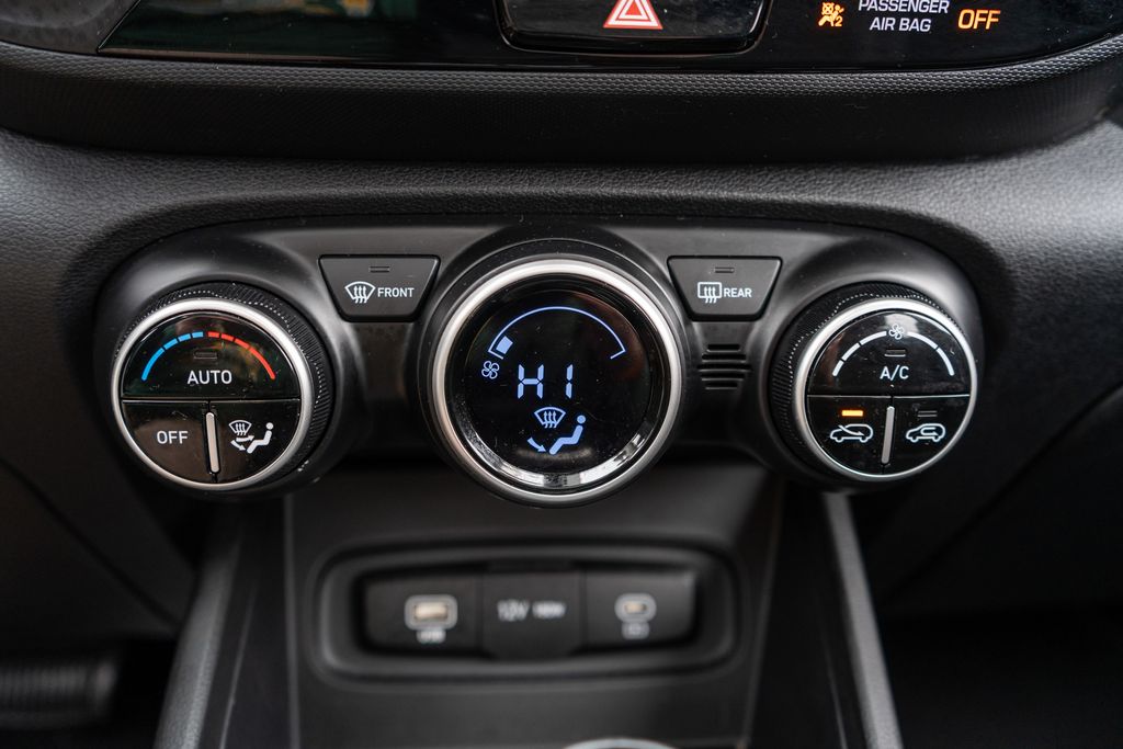 2023 HYUNDAI VENUE - Image 28