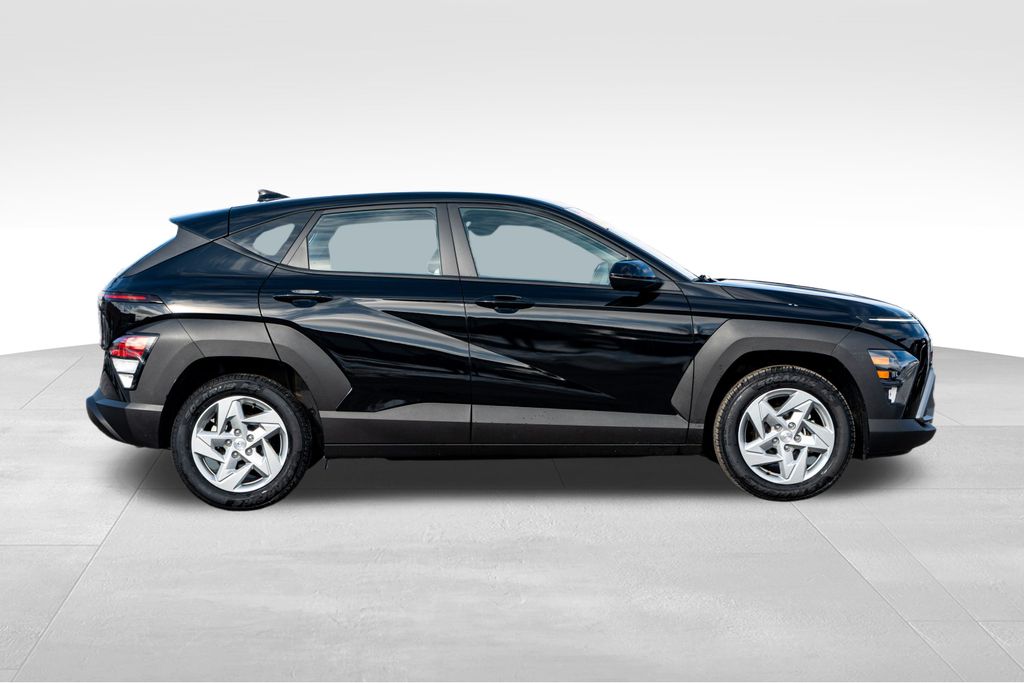 2025 HYUNDAI KONA - Image 8