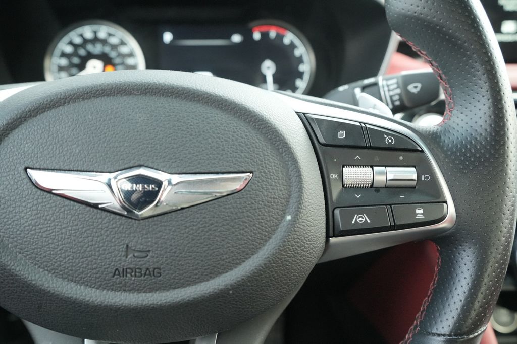 2023 GENESIS G70 - Image 31