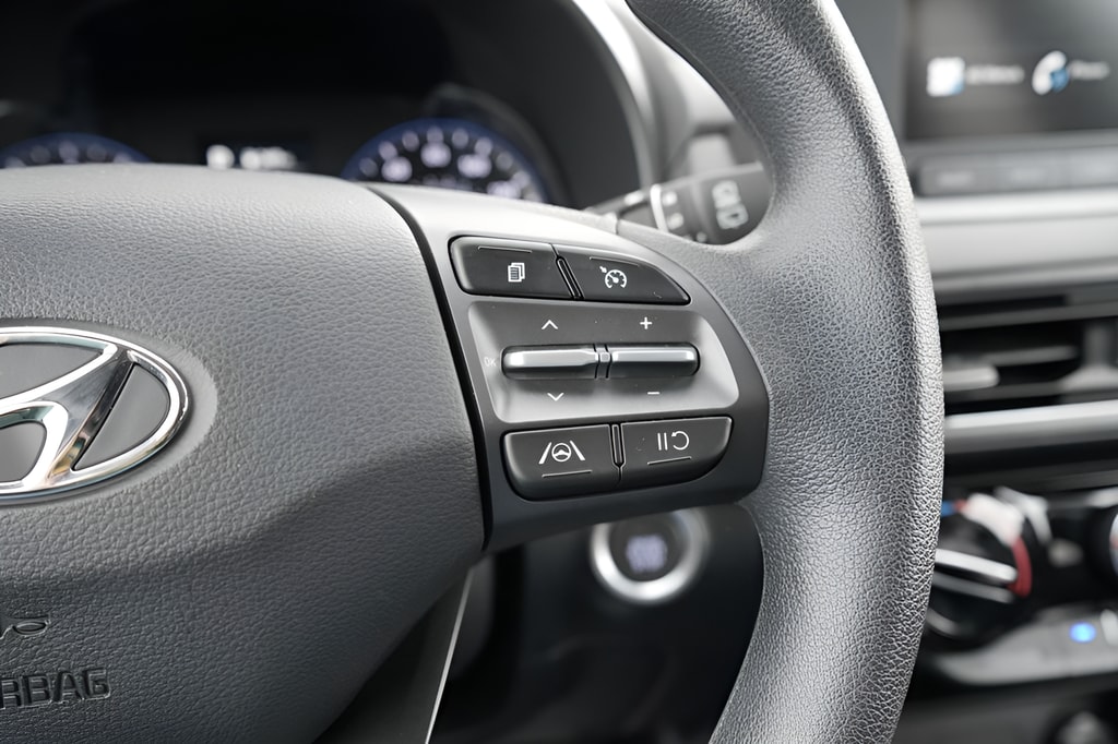 2023 Hyundai Kona SEL - Photo 24