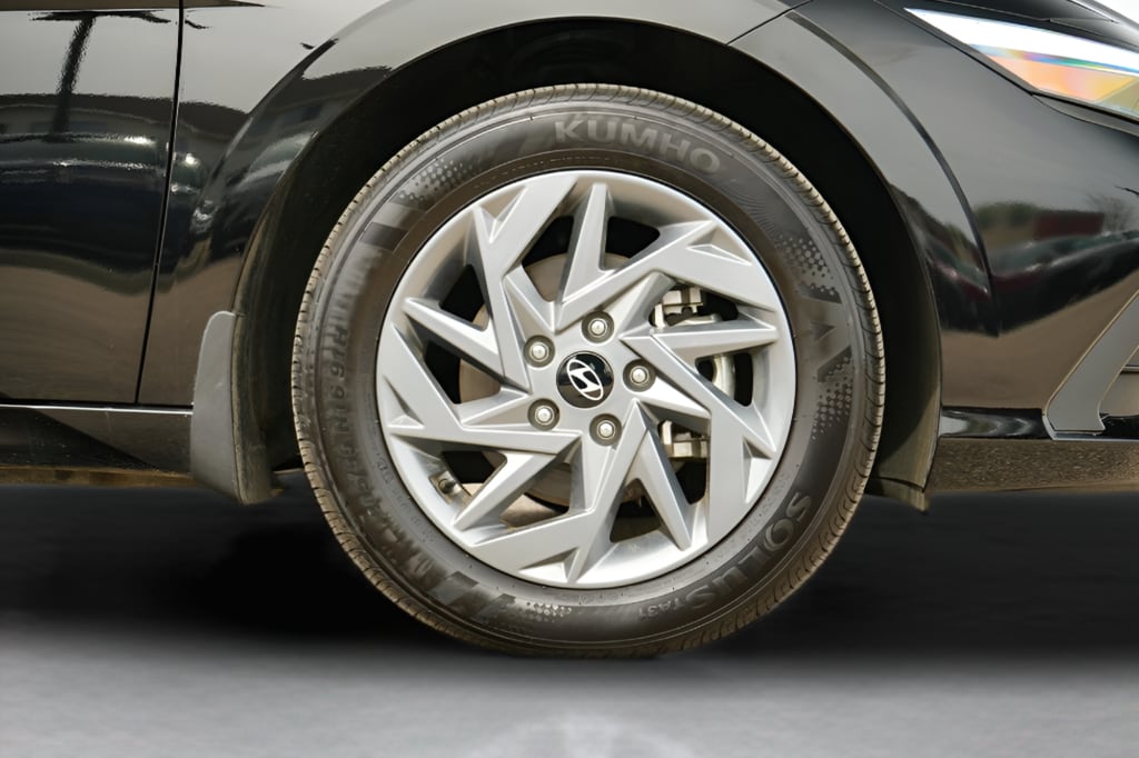 2025 Hyundai Elantra Blue - Photo 10