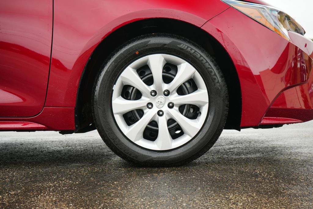 2026 TOYOTA COROLLA - Image 9