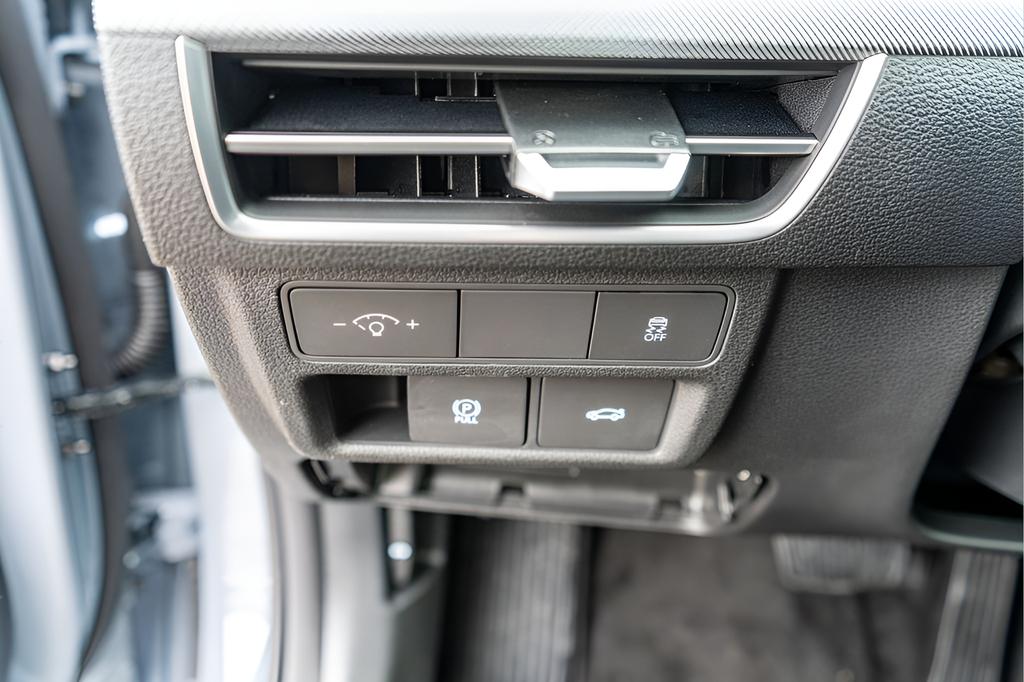 2026 Hyundai Sonata SEL - Photo 22