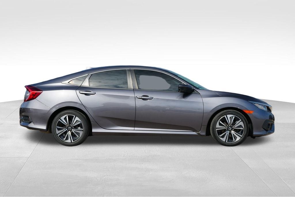 2017 HONDA CIVIC - Image 8