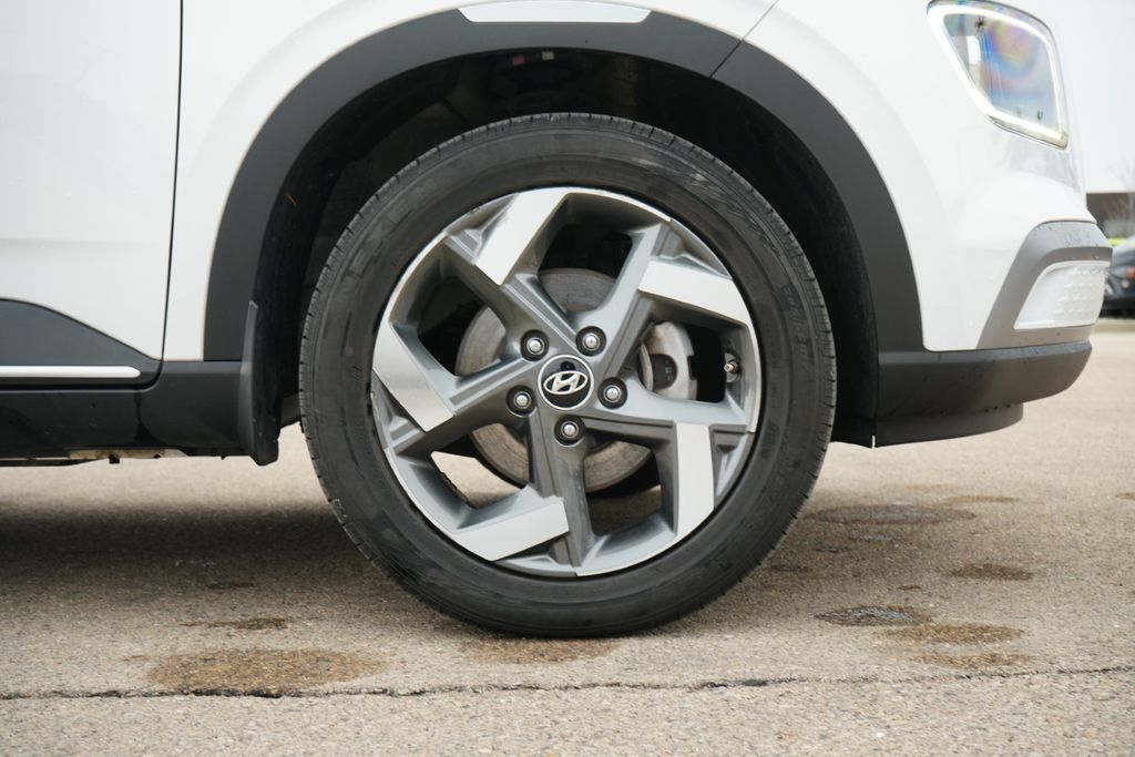 2023 HYUNDAI VENUE - Image 9