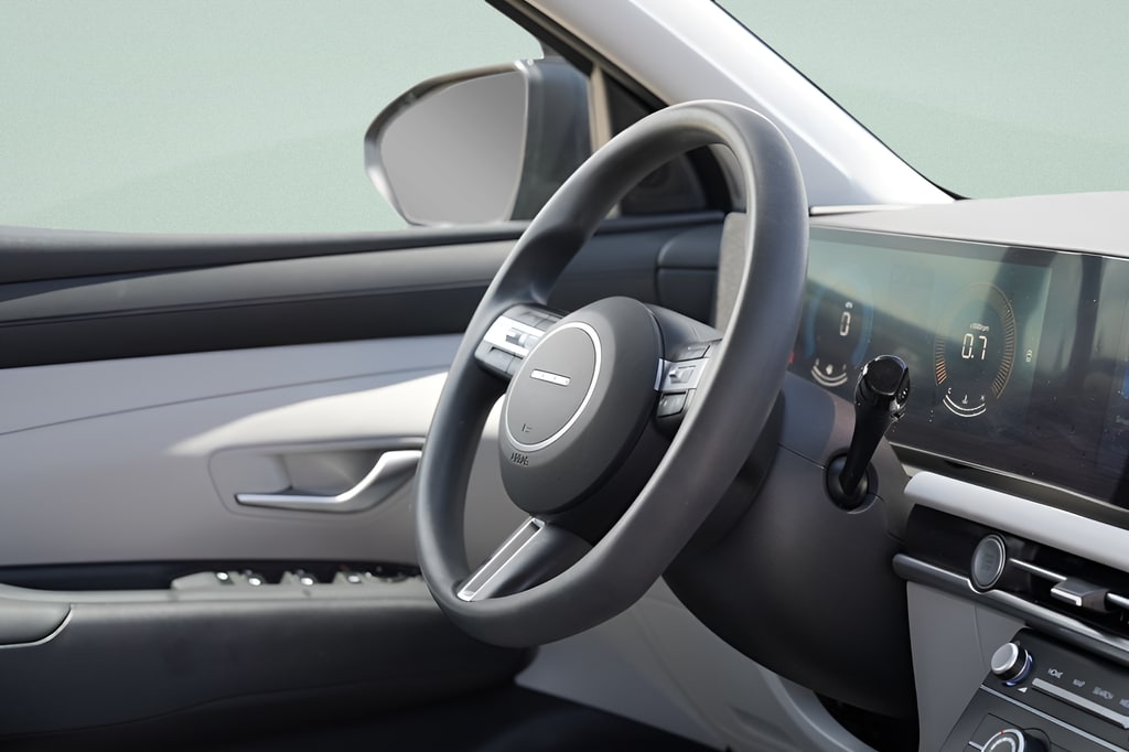 2025 Hyundai Tucson SE - Photo 12