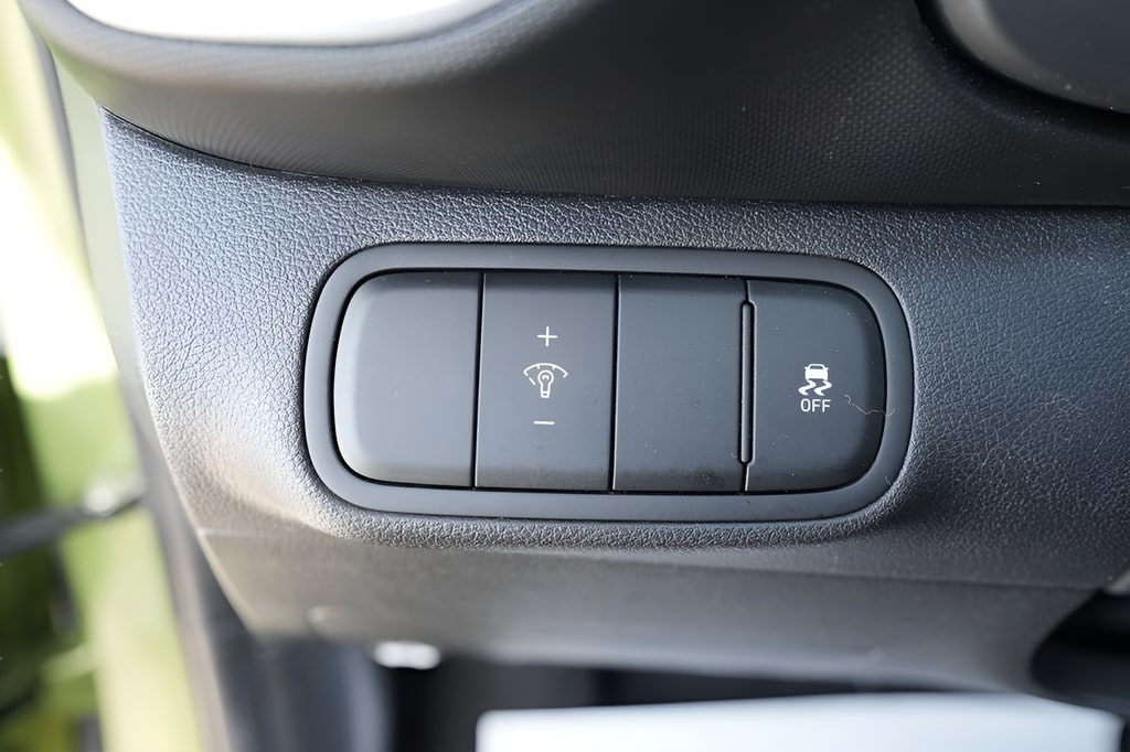 2023 Hyundai Venue SEL - Photo 23