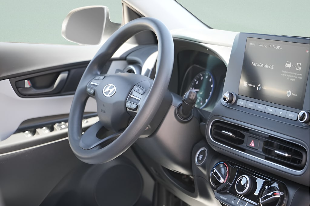 2023 Hyundai Kona SEL - Photo 12