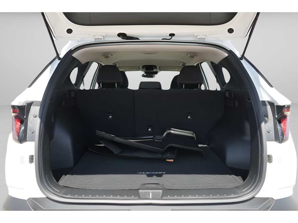 2025 Hyundai Tucson SE - Photo 11