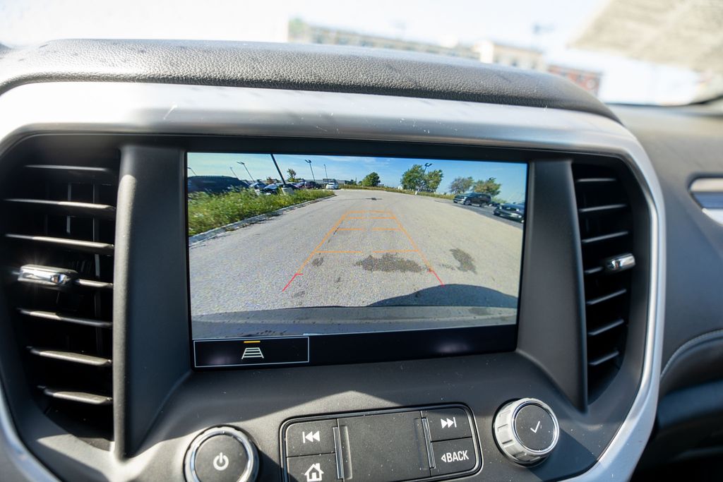 2023 GMC ACADIA - Image 28