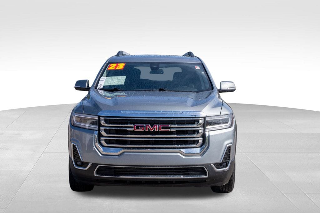 2023 GMC ACADIA - Image 2