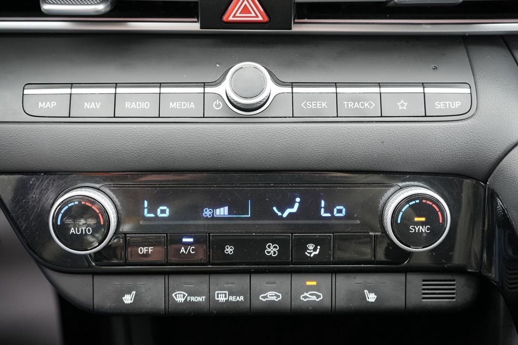 2024 Hyundai Elantra SEL - Photo 33