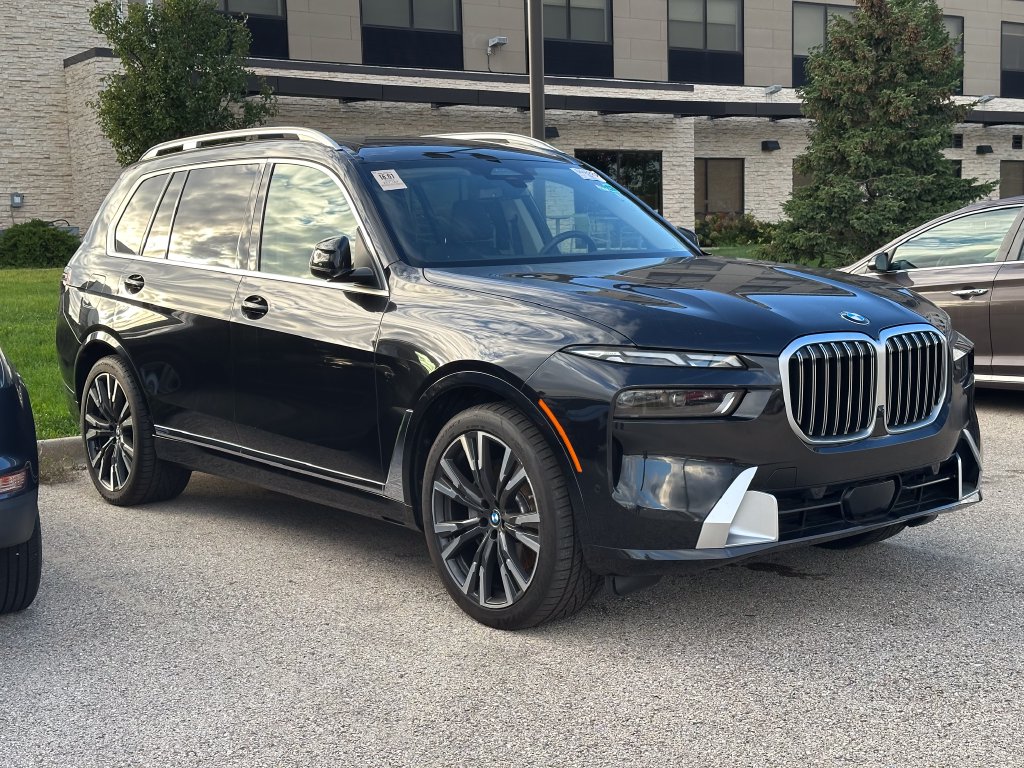 2023 BMW X7