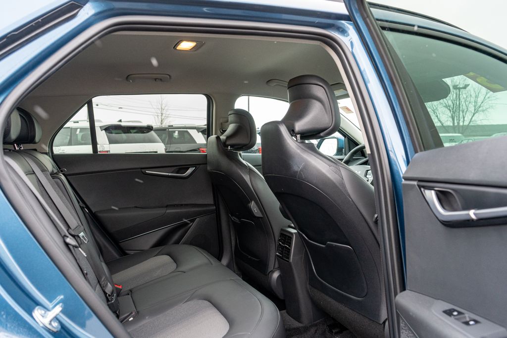 2025 KIA NIRO - Image 13