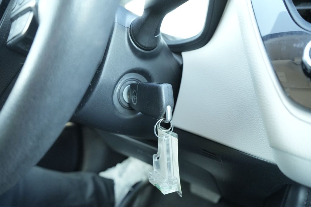 2024 TOYOTA COROLLA - Image 28