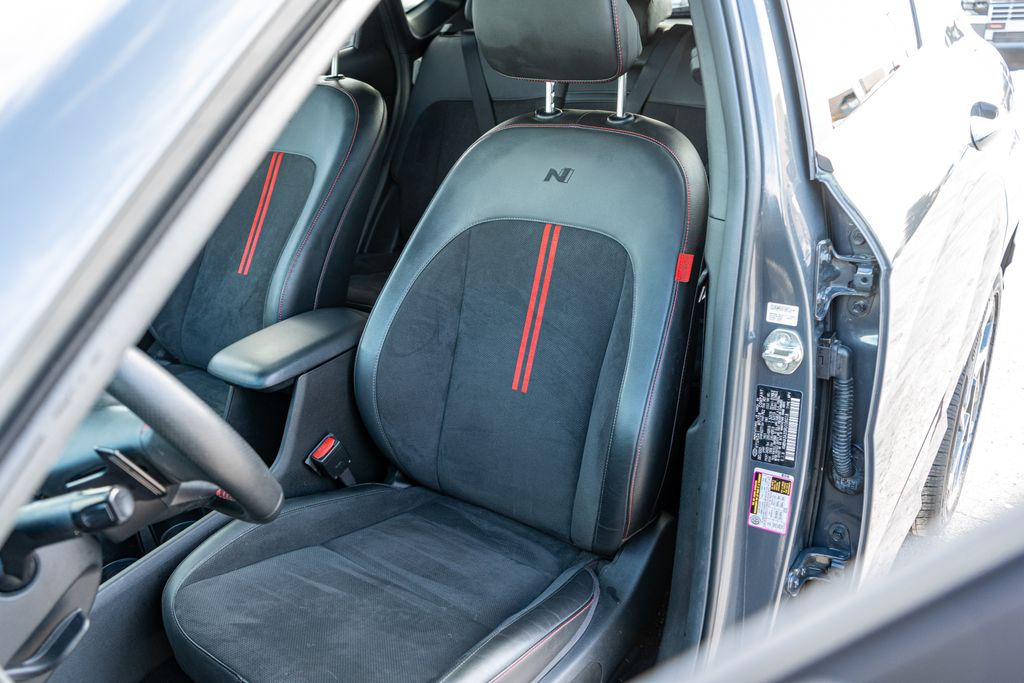 2024 HYUNDAI KONA - Image 25