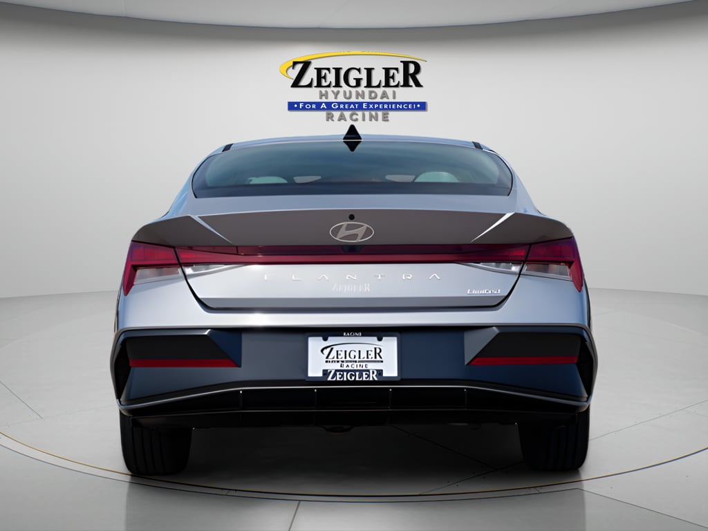 2026 Hyundai Elantra Limited - Photo 6