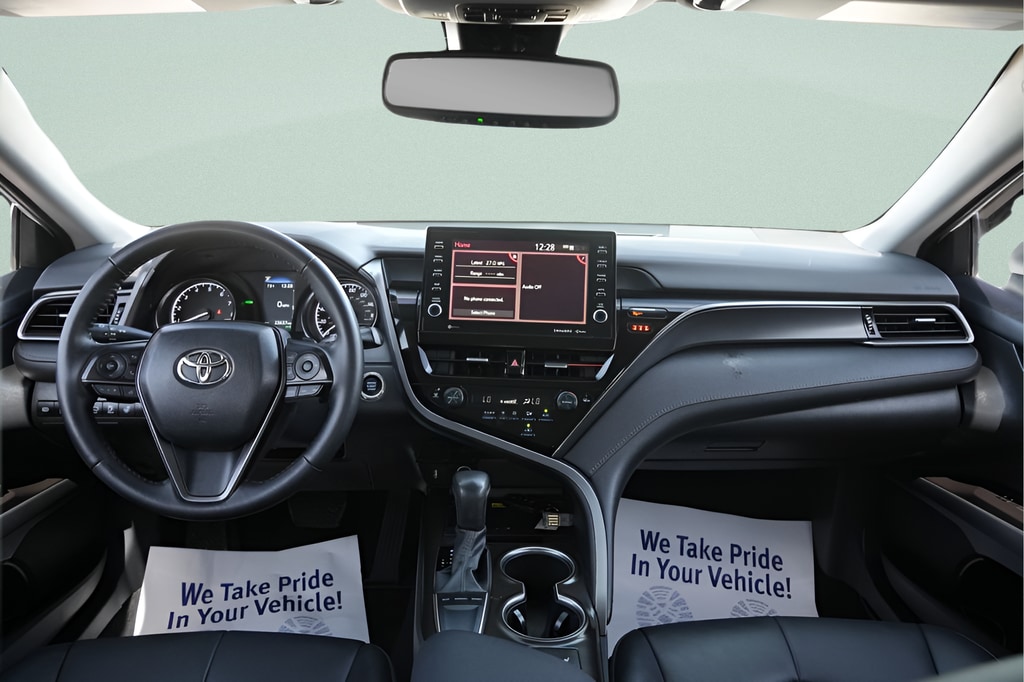 2023 Toyota Camry SE - Photo 17