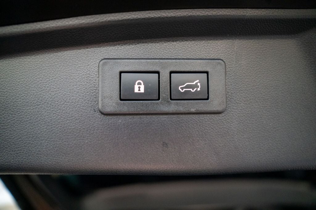 2025 SUBARU OUTBACK - Image 11