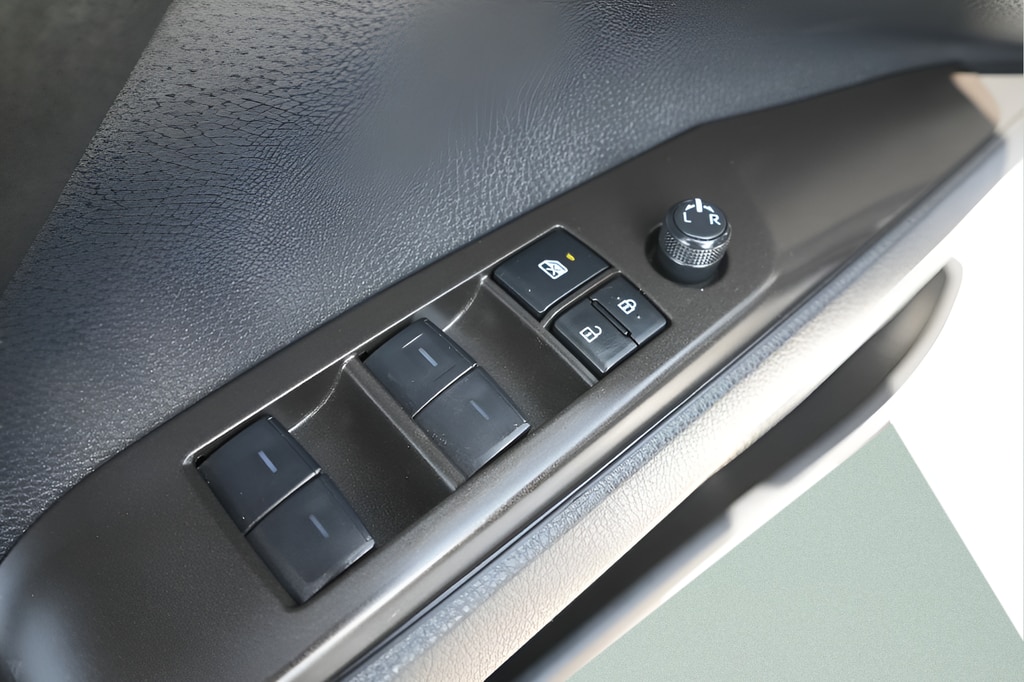 2023 Toyota Camry SE - Photo 21