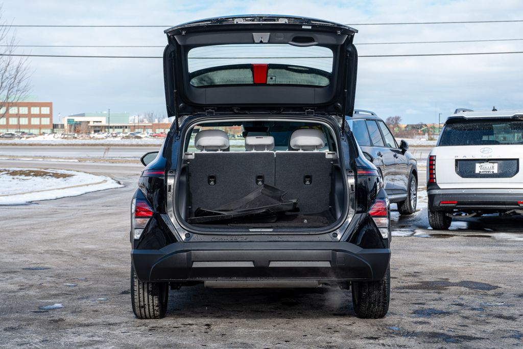 2025 HYUNDAI KONA - Image 10