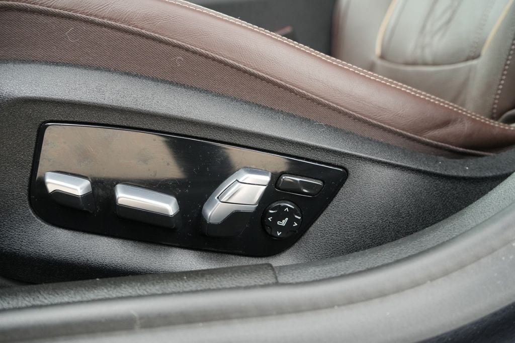 2021 BMW 530E - Image 29