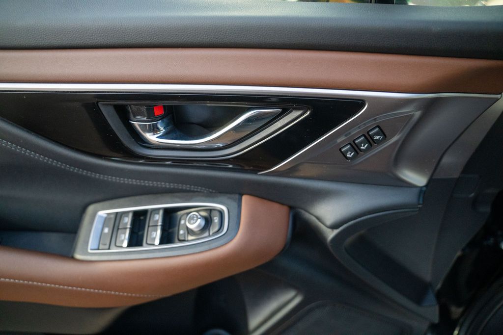 2025 SUBARU OUTBACK - Image 18