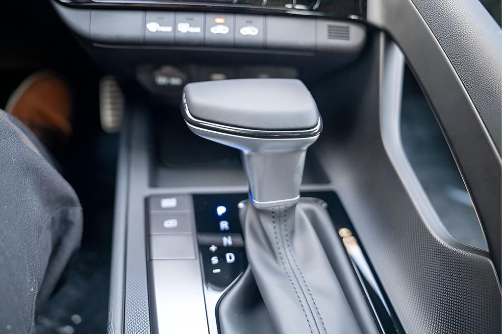 2025 Hyundai Elantra SEL - Photo 25