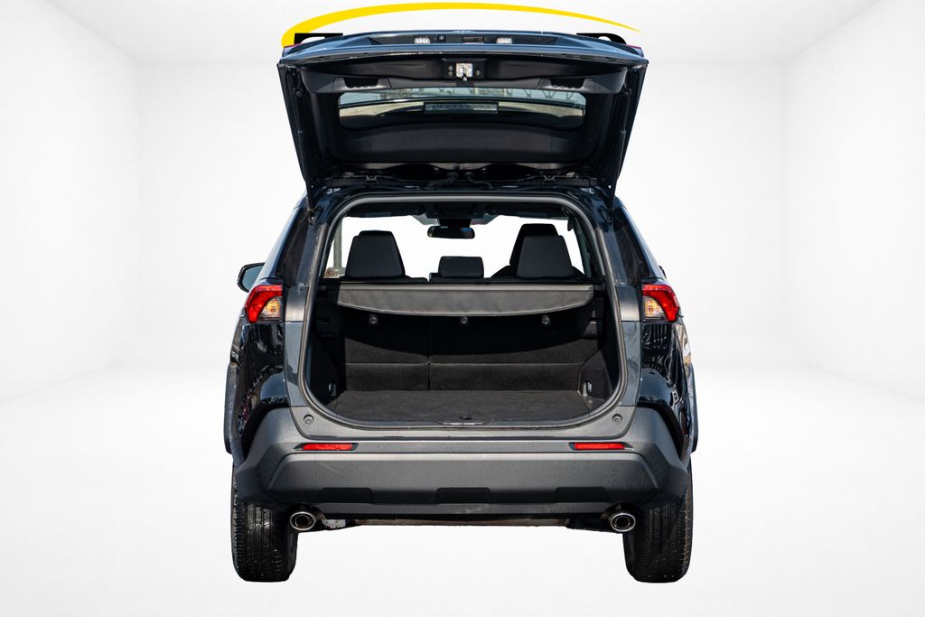 2023 TOYOTA RAV4 - Image 10