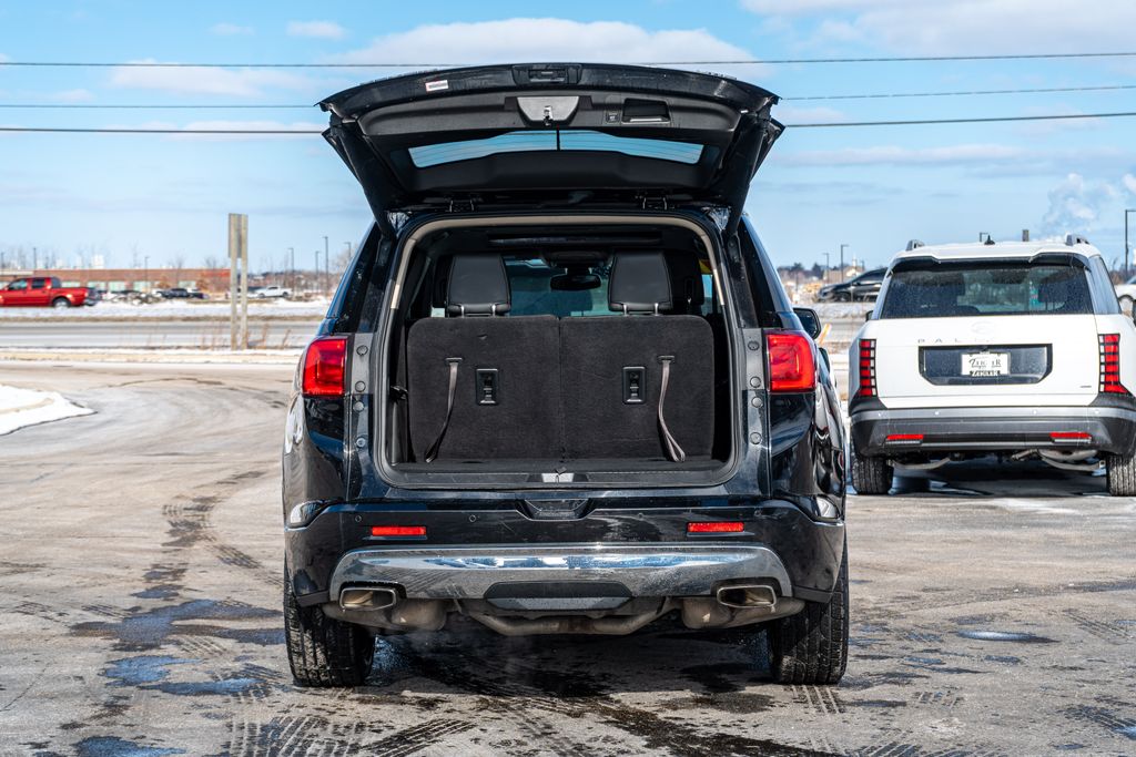 2017 GMC ACADIA - Image 10