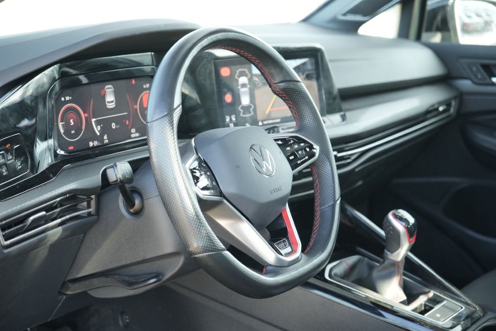 2024 VOLKSWAGEN GOLF GTI - Image 25