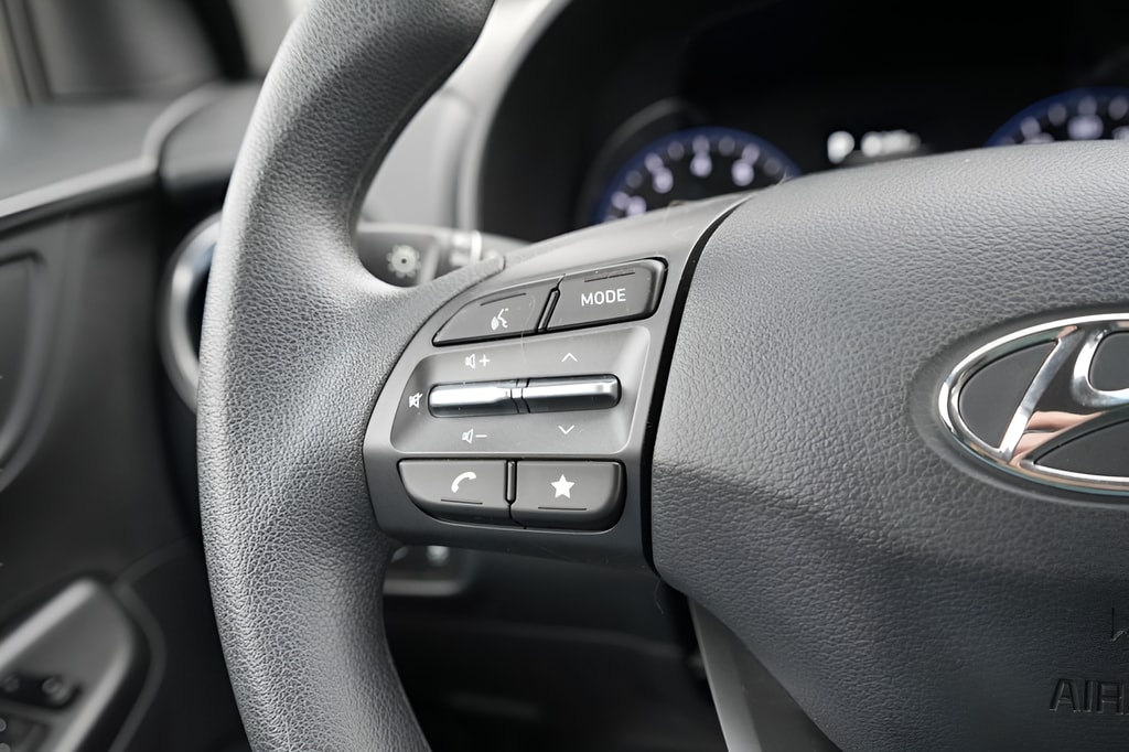 2023 Hyundai Kona SEL - Photo 23