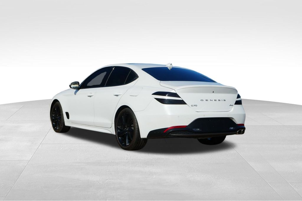 2023 GENESIS G70 - Image 5