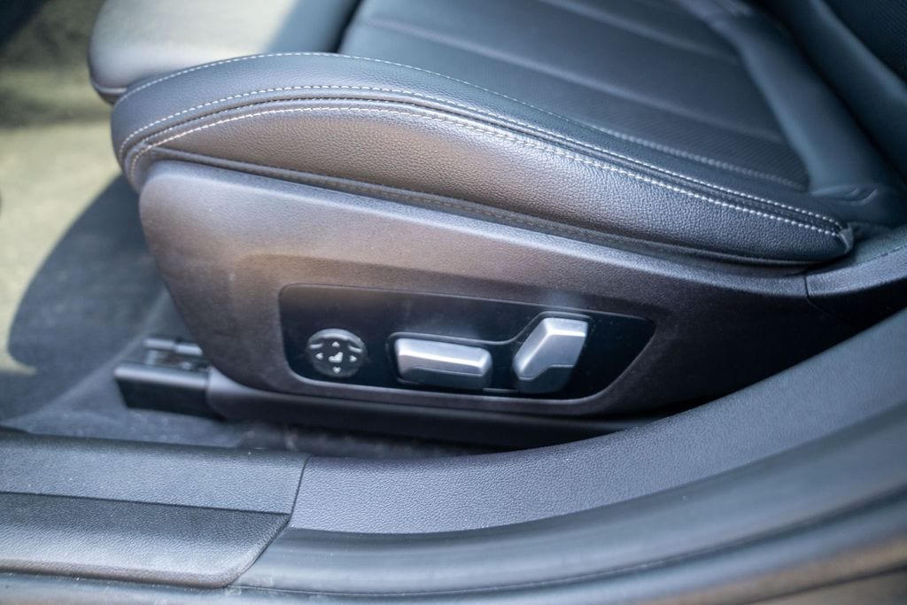 2023 BMW 330I - Image 17